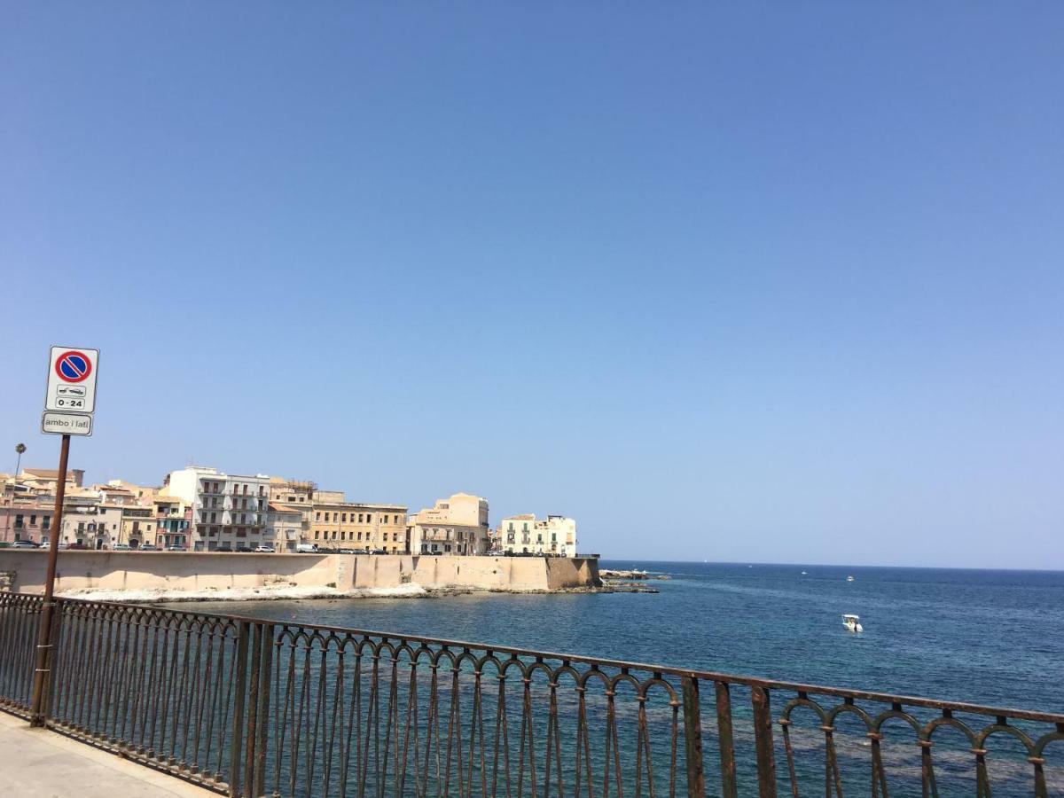 Maniace 57, Ortigia Historic Center, 200 Mt From The Beach Syracuse Exterior photo